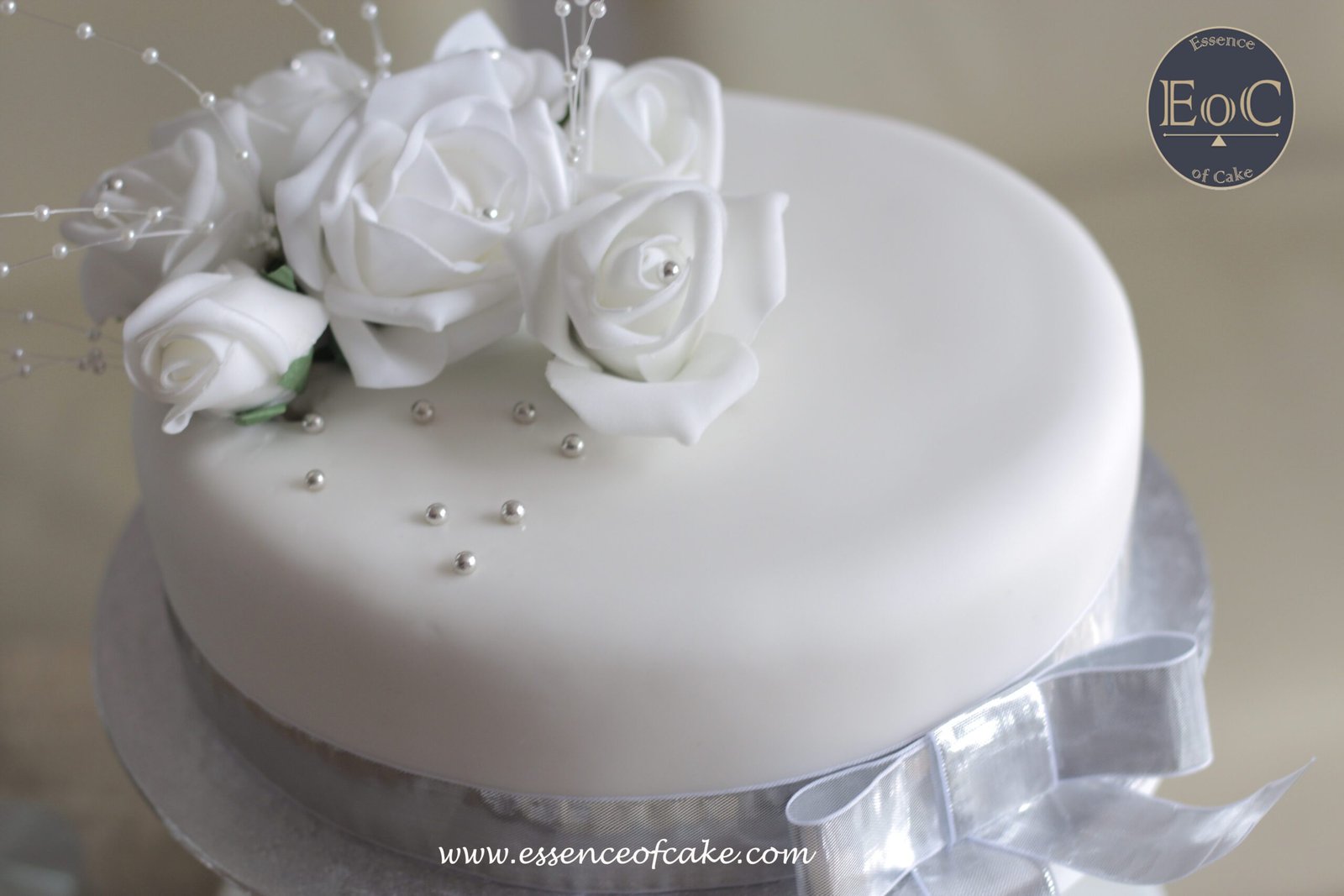 WeddingCakeWhiteandSilverwithlogo